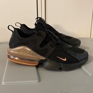 Nike Air Max Infinity